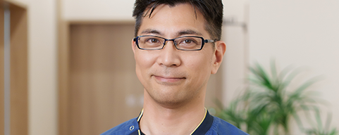勝岡 由一